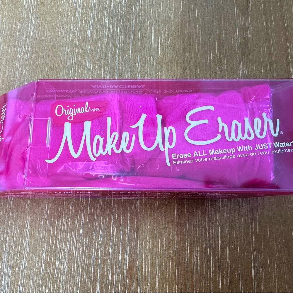[NEW UNOPENED] MakeUp Eraser - Original Pink